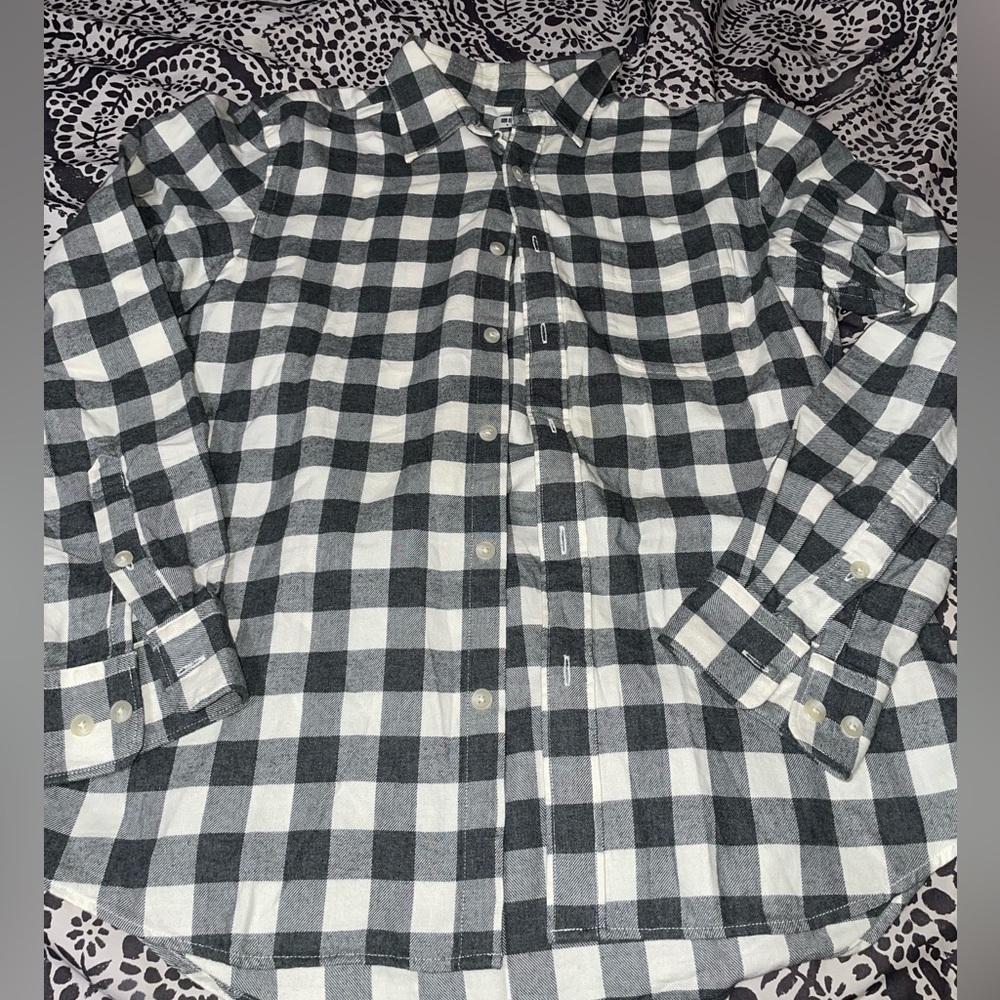 Uniqlo plaid shirt